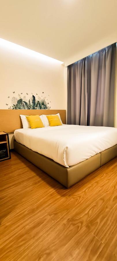 Qlio Hotel Кота-Кинабалу Экстерьер фото