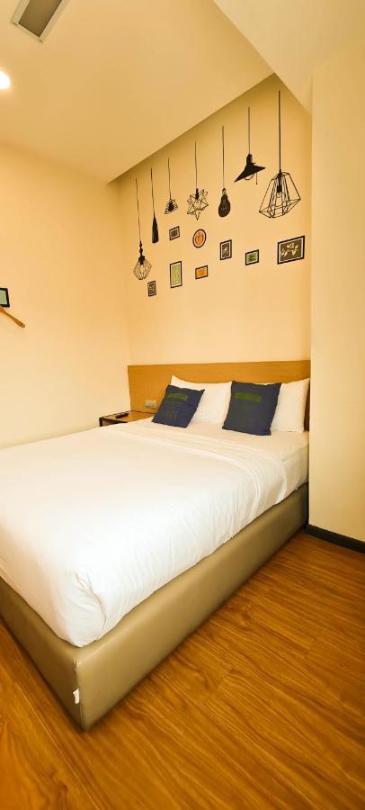Qlio Hotel Кота-Кинабалу Экстерьер фото