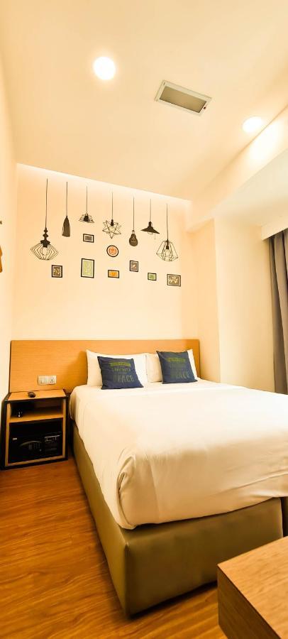 Qlio Hotel Кота-Кинабалу Экстерьер фото