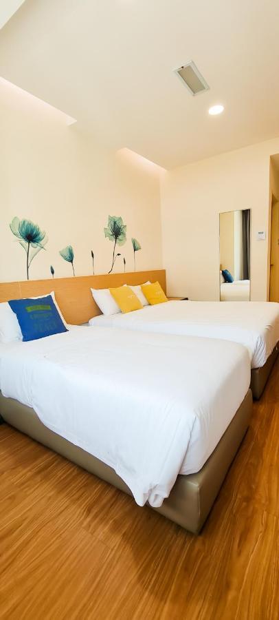 Qlio Hotel Кота-Кинабалу Экстерьер фото