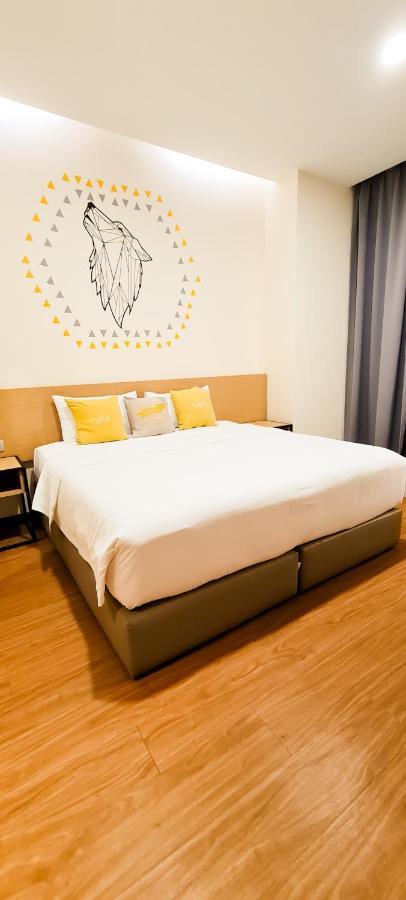 Qlio Hotel Кота-Кинабалу Экстерьер фото