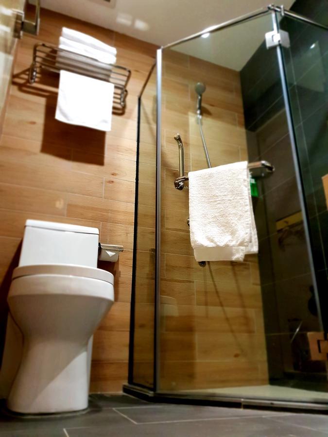 Qlio Hotel Кота-Кинабалу Экстерьер фото