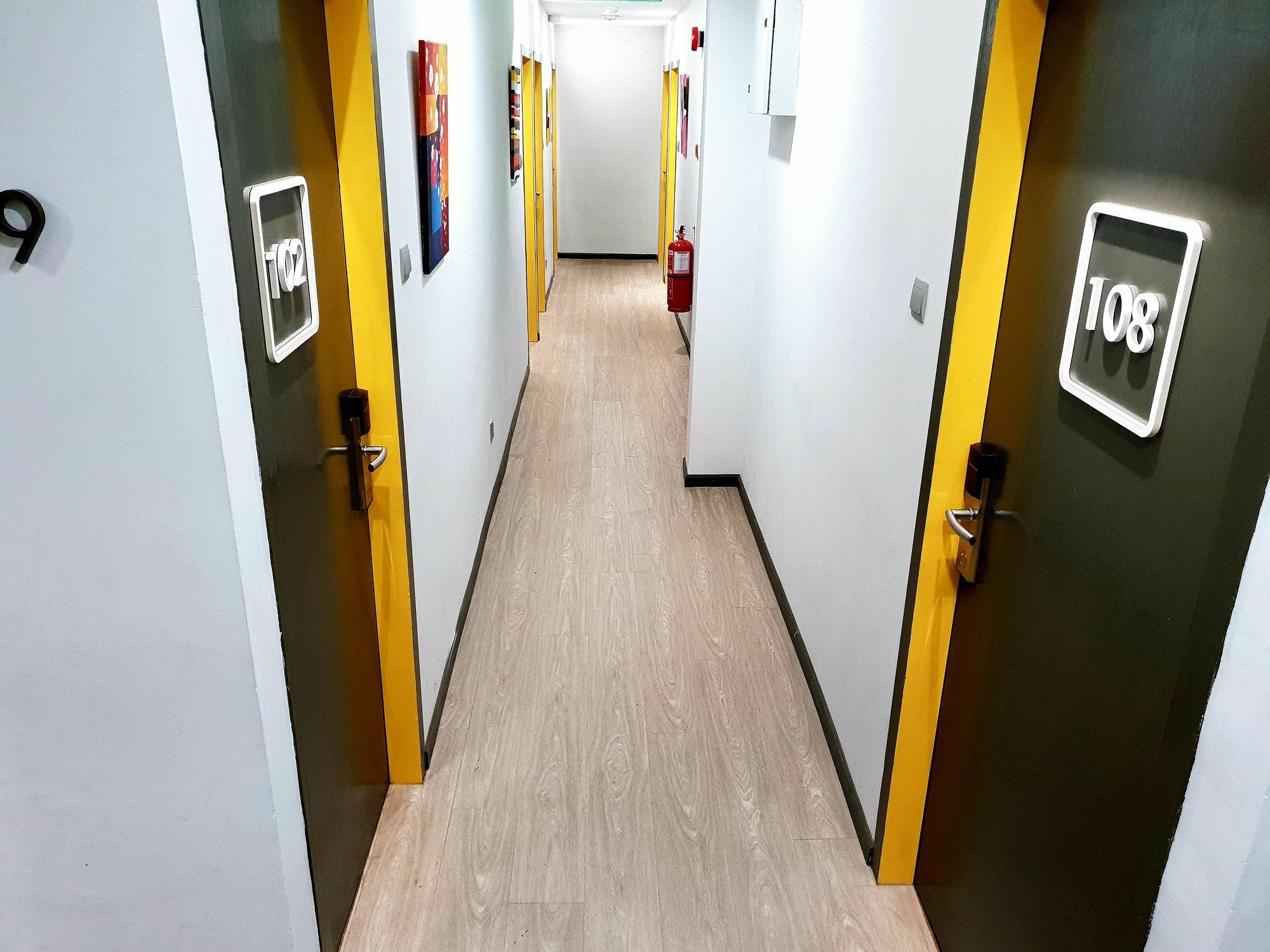 Qlio Hotel Кота-Кинабалу Экстерьер фото