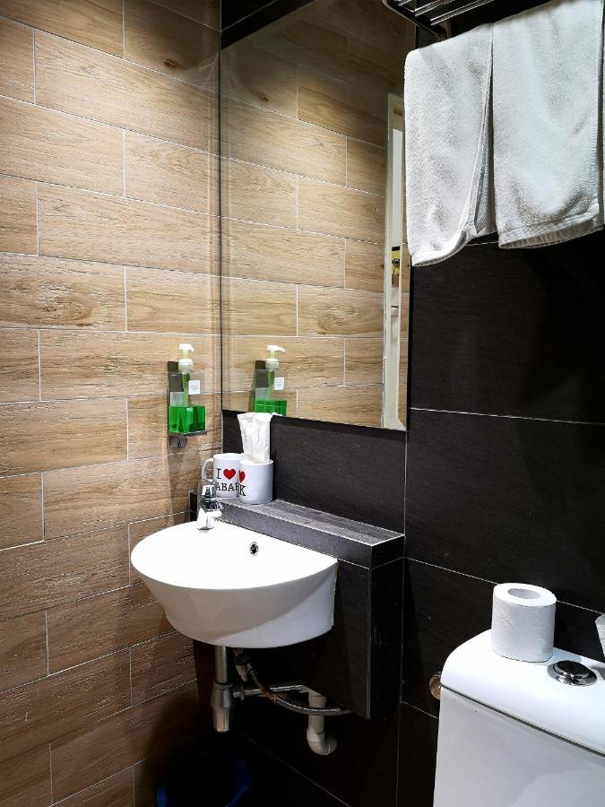 Qlio Hotel Кота-Кинабалу Экстерьер фото